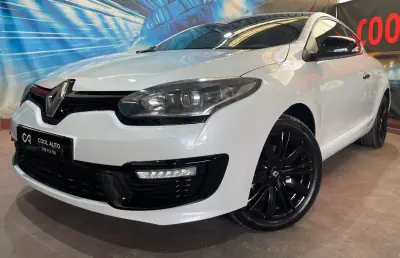 Renault Mégane Coupe 2014 - 9750 EUR, 182000 km - AUTO.MOTO.pt - 182000km - foto 11 de 44