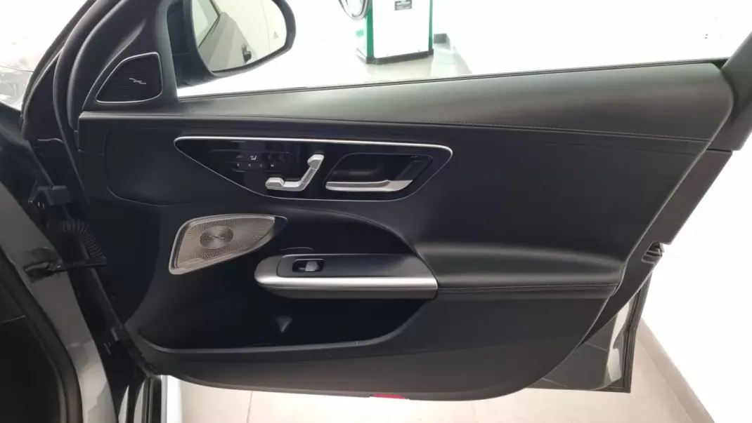 Mercedes-Benz C 220 2021 - 45500 EUR, 84665 km - AUTO.MOTO.pt - 84665km - foto 44 de 54