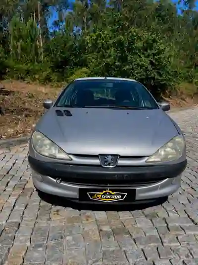 Peugeot 206 2000 - 1900 EUR, 226748 km - 226748km - foto 2 de 12