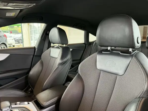 Audi A5 Sportback 2019 - 30750 EUR, 98486 km - AUTO.MOTO.pt - 98486km - foto 23 de 35