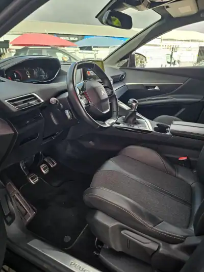Peugeot 3008 2019 - 19600 EUR, 84500 km - AUTO.MOTO.pt - 84500km - foto 8 de 20