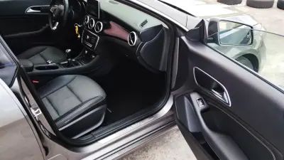 Mercedes-Benz CLA 180 2016 - 16950 EUR, 176000 km - AUTO.MOTO.pt - 176000km - foto 21 de 32