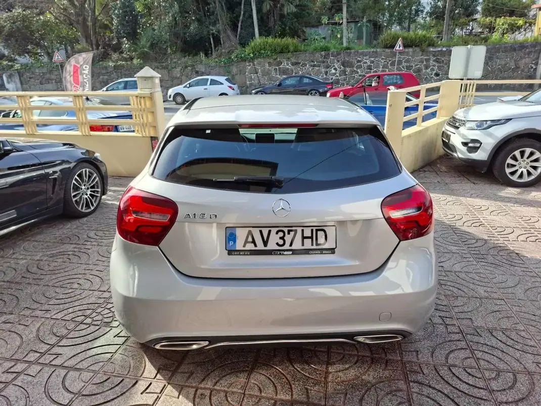 Mercedes-Benz A 180 2017 - 16900 EUR, 125000 km - AUTO.MOTO.pt - 125000km - foto 9 de 31