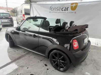 MINI Cooper 2015 - 12990 EUR, 178135 km - AUTO.MOTO.pt - 178135km - foto 4 de 11