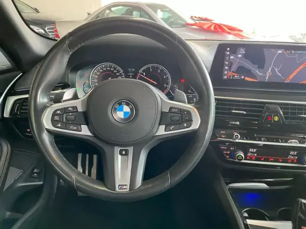 BMW M550d 2017 - 44900 EUR, 138217 km - AUTO.MOTO.pt - 138217km - foto 7 de 55