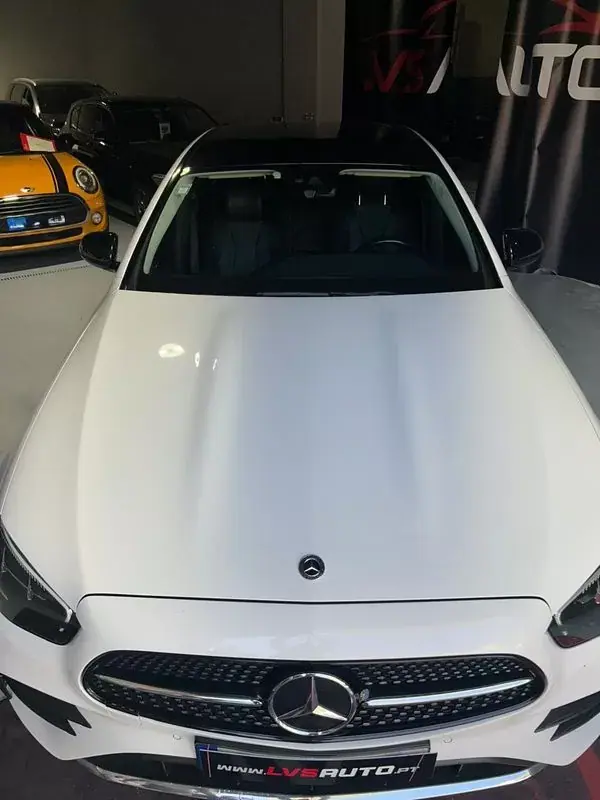 Mercedes-Benz E 200 2021 - 32000 EUR, 160340 km - AUTO.MOTO.pt - 160340km - foto 45 de 49