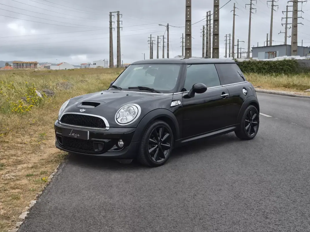 MINI 3 Portas 2013 - 11990 EUR, 187017 km - AUTO.MOTO.pt - 187017km - foto 1 de 28