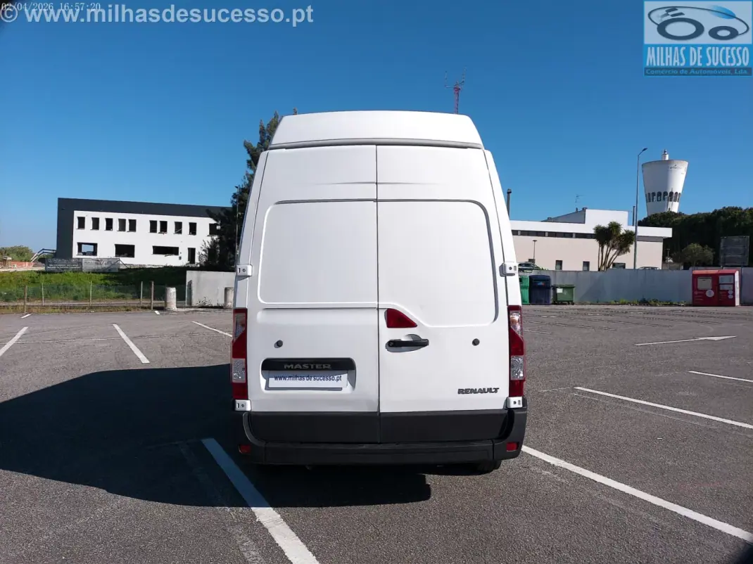 Renault 2017 - 16750 EUR, 185000 km - AUTO.MOTO.pt - 185000km - foto 18 de 21