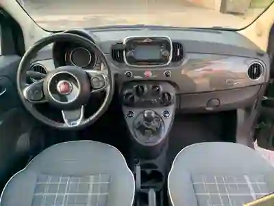 Fiat 500 2017 - 7950 EUR, 128350 km - AUTO.MOTO.pt - 128350km - foto 6 de 13