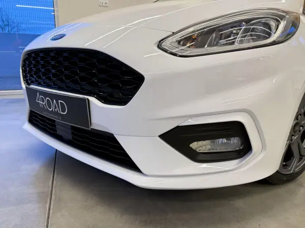 Ford Fiesta 2018 - 11000 EUR, 146800 km - AUTO.MOTO.pt - 146800km - foto 69 de 78