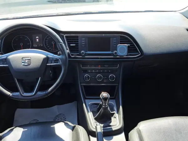 SEAT Leon 2014 - 10900 EUR, 261084 km - AUTO.MOTO.pt - 261084km - foto 10 de 39