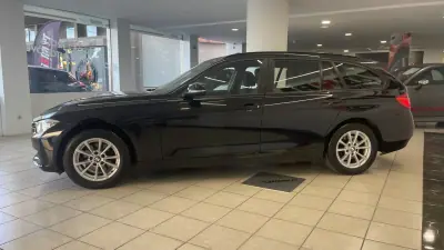 BMW 318 2013 - 13990 EUR, 216833 km - AUTO.MOTO.pt - 216833km - foto 4 de 33