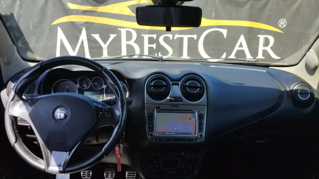 Alfa Romeo MiTo 2009 - 8900 EUR, 154158 km - AUTO.MOTO.pt - 154158km - foto 8 de 9