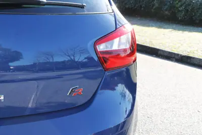 SEAT Ibiza 2017 - 12500 EUR, 55000 km - AUTO.MOTO.pt - 55000km - foto 19 de 41