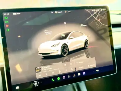 Tesla Model 3 2022 - 39900 EUR, 40060 km - AUTO.MOTO.pt - 40060km - foto 23 de 35