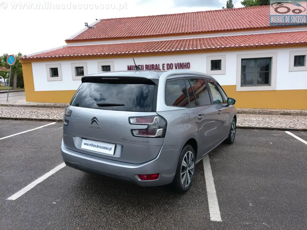 Citroën C4 Spacetourer 2019 - 15500 EUR, 123000 km - AUTO.MOTO.pt - 123000km - foto 7 de 22