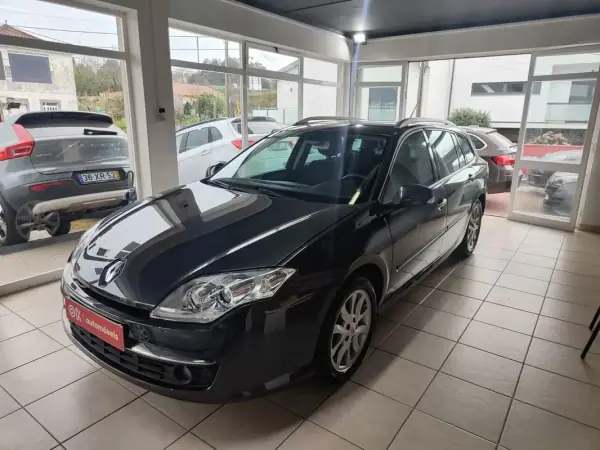 Renault Laguna Break 2009 - 8450 EUR, 105000 km - AUTO.MOTO.pt - 105000km - foto 5 de 35