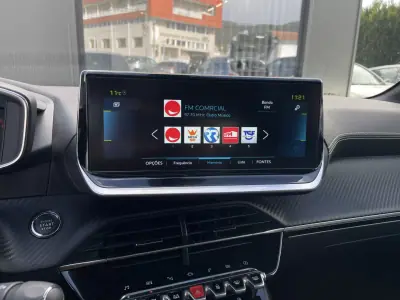 Peugeot e-208 2022 - 18650 EUR, 38776 km - AUTO.MOTO.pt - 38776km - foto 31 de 47