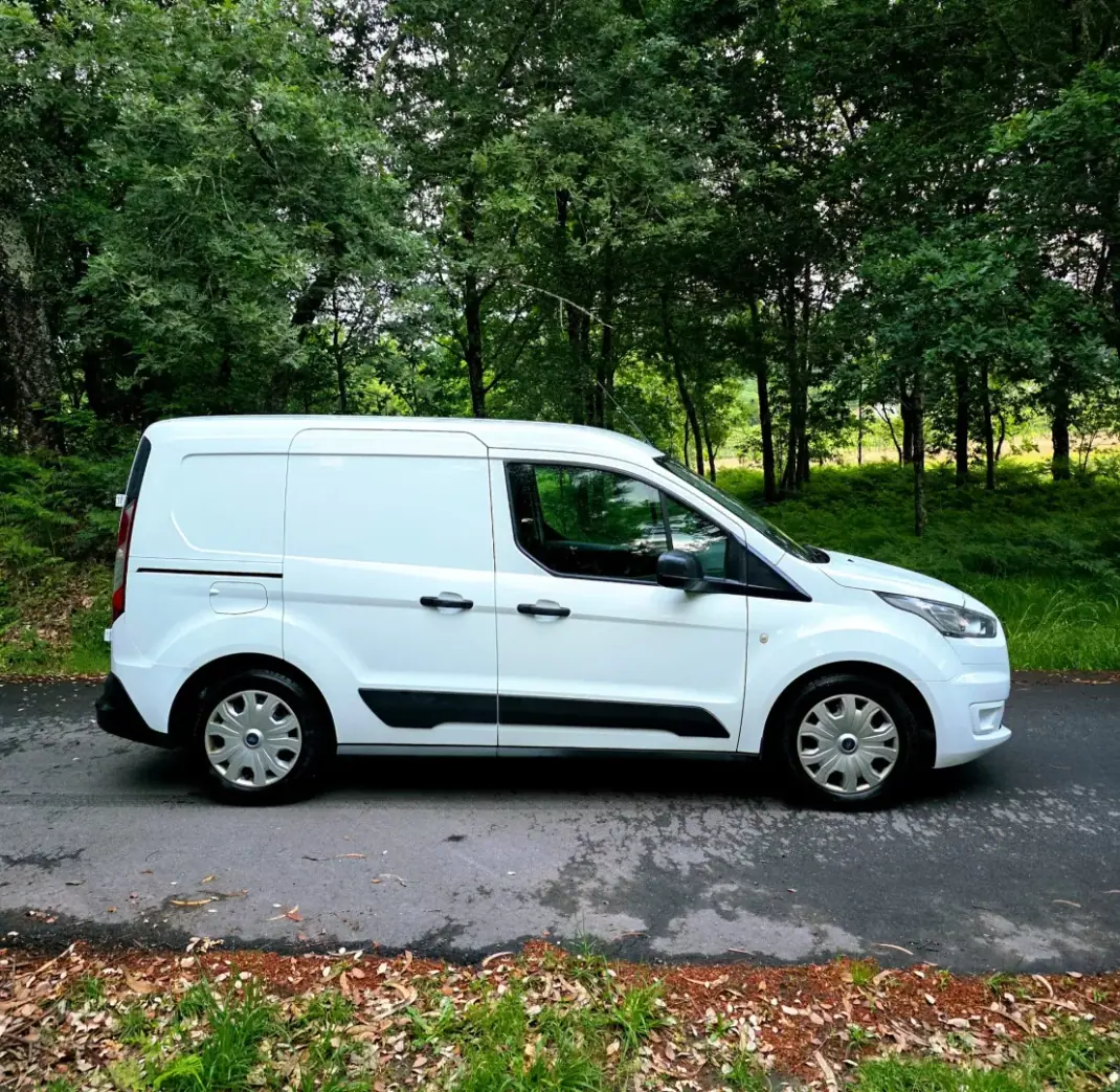 Ford Transit Connect 2019 - 11990 EUR, 144000 km - AUTO.MOTO.pt - 144000km - foto 7 de 27