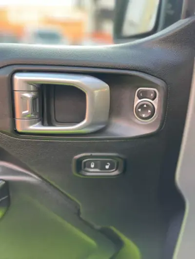 Jeep Wrangler Unlimited 2020 - 58900 EUR, 97594 km - AUTO.MOTO.pt - 97594km - foto 7 de 17