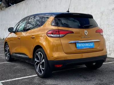 Renault Scénic 2019 - 16900 EUR, 71000 km - AUTO.MOTO.pt - 71000km - foto 2 de 19