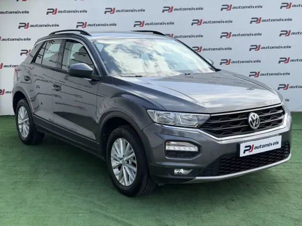 Volkswagen T-Roc 2020 - 19850 EUR, 142560 km - AUTO.MOTO.pt - 142560km - foto 4 de 20