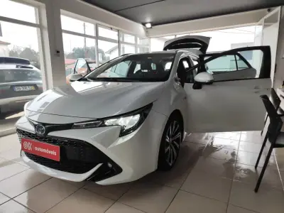 Toyota Corolla Touring Sports 2021 - 21950 EUR, 114000 km - AUTO.MOTO.pt - 114000km - foto 21 de 35