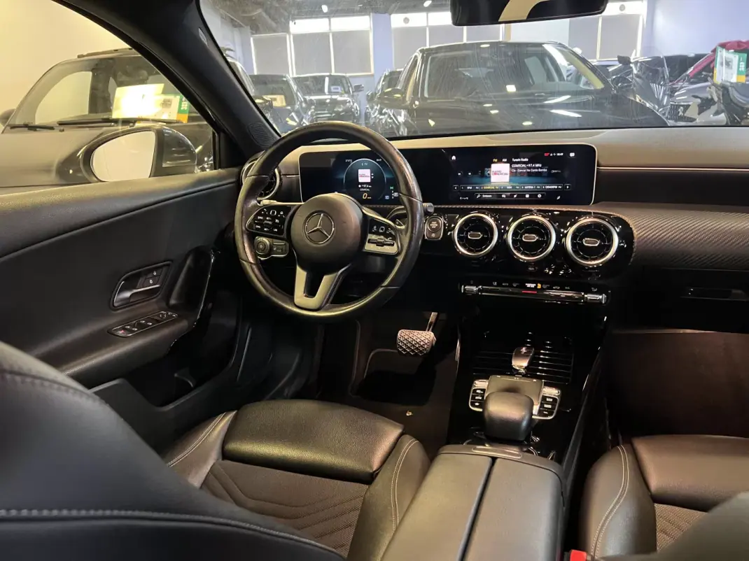 Mercedes-Benz A 180 2018 - 17990 EUR, 257000 km - 257000km - foto 15 de 34