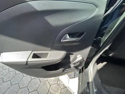 Opel Corsa 2022 - 14500 EUR, 129734 km - AUTO.MOTO.pt - 129734km - foto 19 de 23