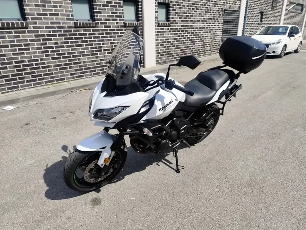 Kawasaki Versys 2019 - 5980 EUR, 70000 km - AUTO.MOTO.pt - 70000km - foto 2 de 24