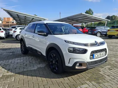 Citroën C4 Cactus 2019 - 15500 EUR, 56000 km - AUTO.MOTO.pt - 56000km - foto 4 de 26
