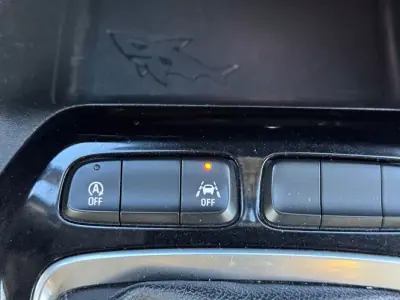 Opel Corsa 2021 - 12900 EUR, 114027 km - AUTO.MOTO.pt - 114027km - foto 14 de 22