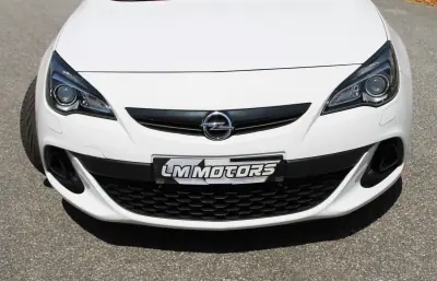 Opel Astra Coupe 2016 - 23000 EUR, 90000 km - AUTO.MOTO.pt - 90000km - foto 12 de 32