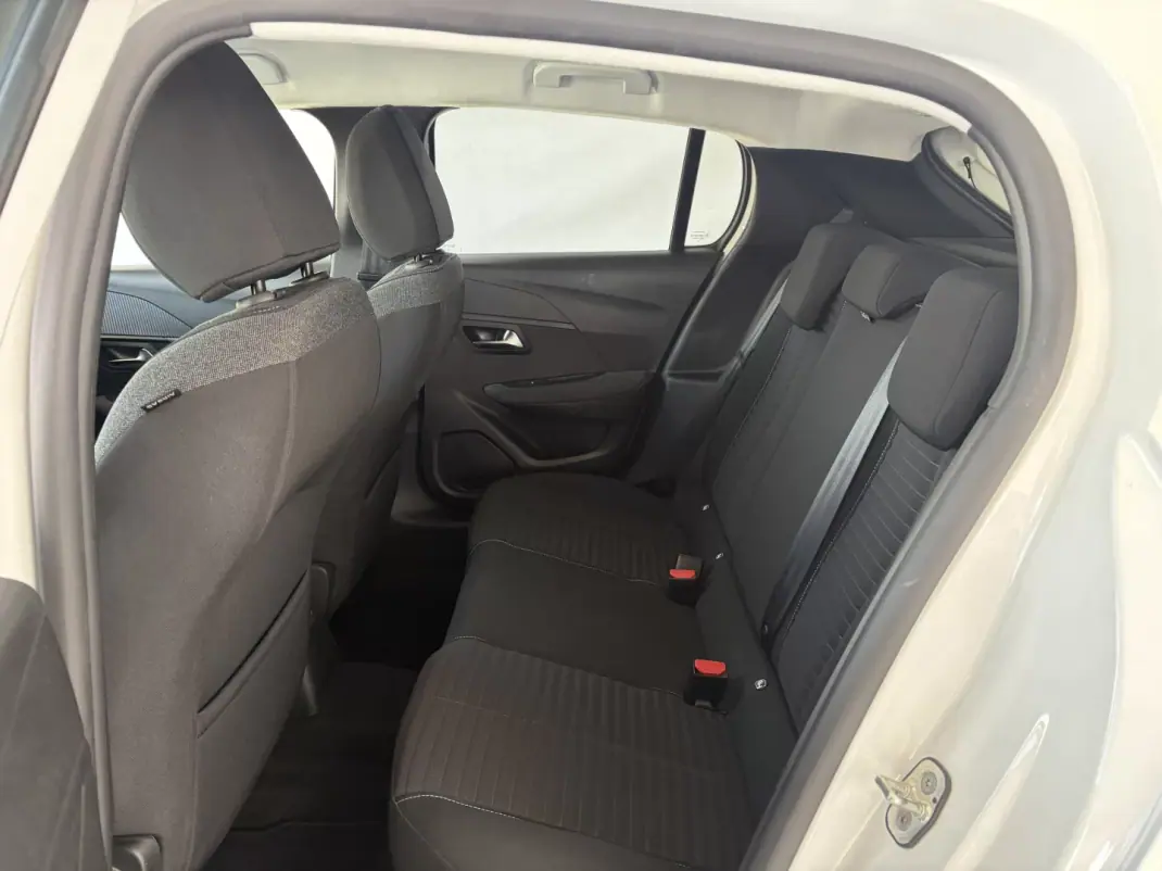 Peugeot 208 2023 - 14990 EUR, 33628 km - AUTO.MOTO.pt - 33628km - foto 14 de 16