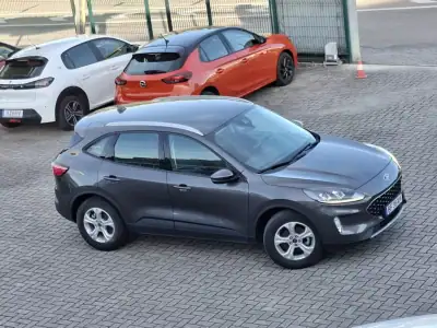 Ford Kuga 2021 - 21000 EUR, 59800 km - AUTO.MOTO.pt - 59800km - foto 35 de 36