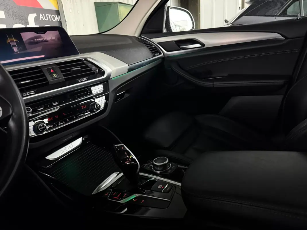 BMW X4 2021 - 45900 EUR, 110000 km - AUTO.MOTO.pt - 110000km - foto 19 de 30