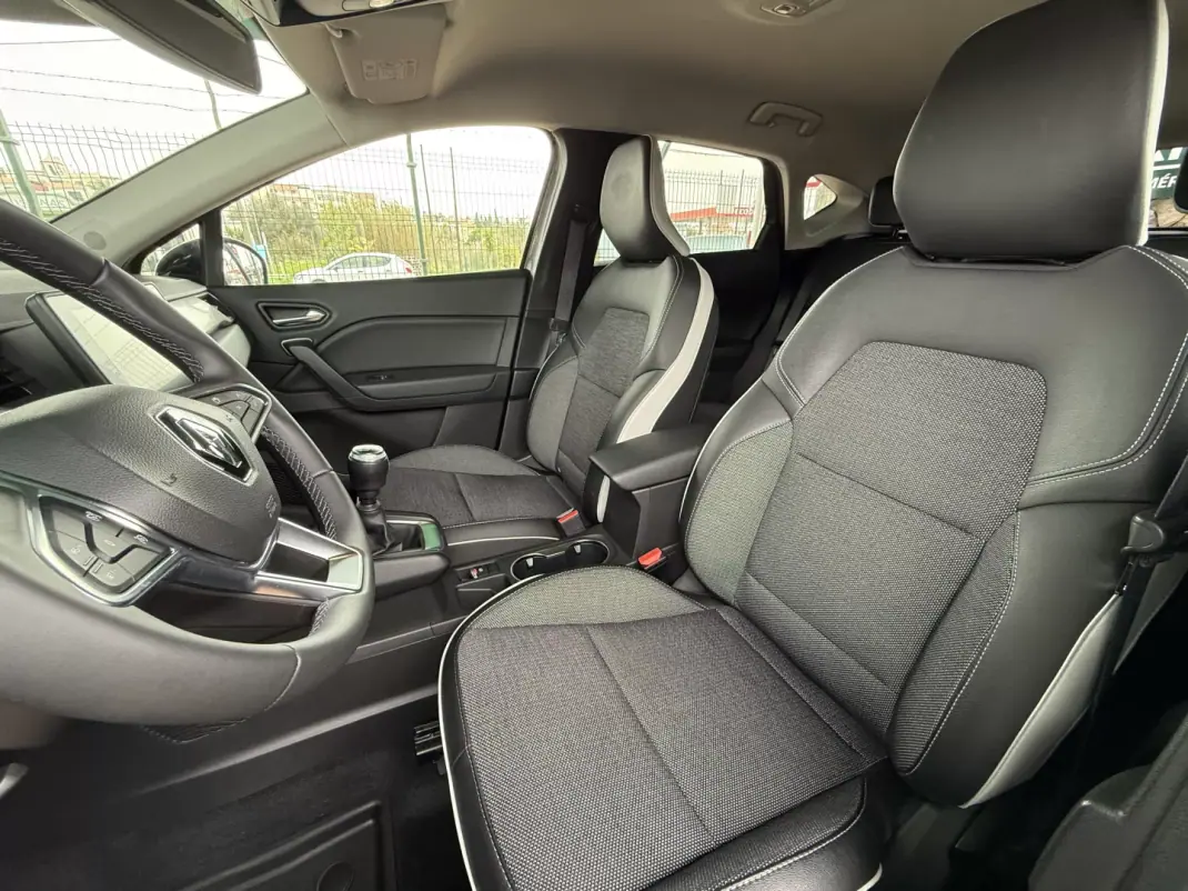 Renault Captur 2021 - 19900 EUR, 41569 km - AUTO.MOTO.pt - 41569km - foto 14 de 22