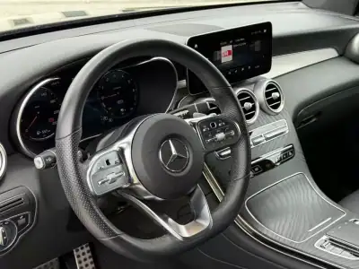 Mercedes-Benz GLC 300 2021 - 49499 EUR, 89500 km - AUTO.MOTO.pt - 89500km - foto 23 de 26