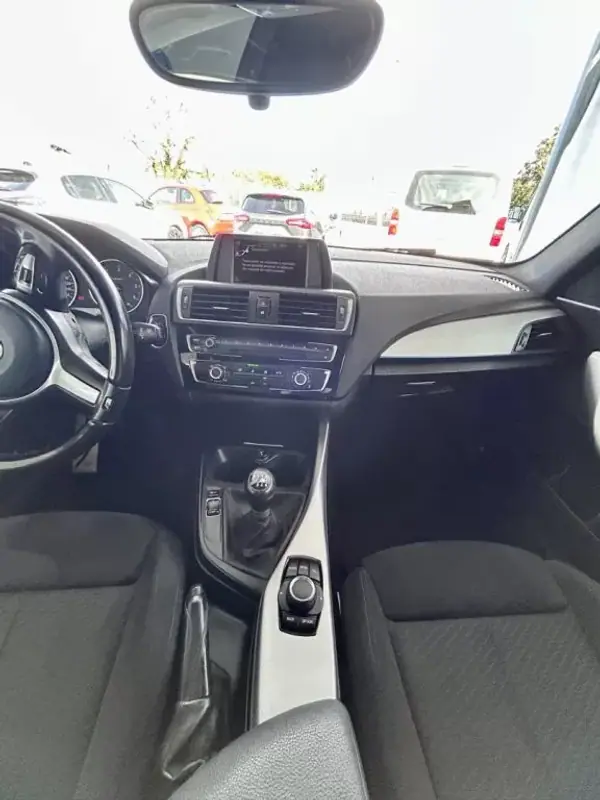 BMW 116 2015 - 16990 EUR, 162370 km - AUTO.MOTO.pt - 162370km - foto 12 de 19