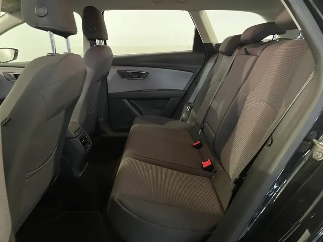 SEAT Leon ST 2019 - 11950 EUR, 182000 km - AUTO.MOTO.pt - 182000km - foto 12 de 34