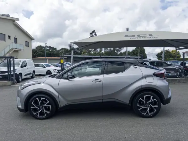 Toyota C-HR 2018 - 21990 EUR, 100000 km - AUTO.MOTO.pt - 100000km - foto 4 de 45