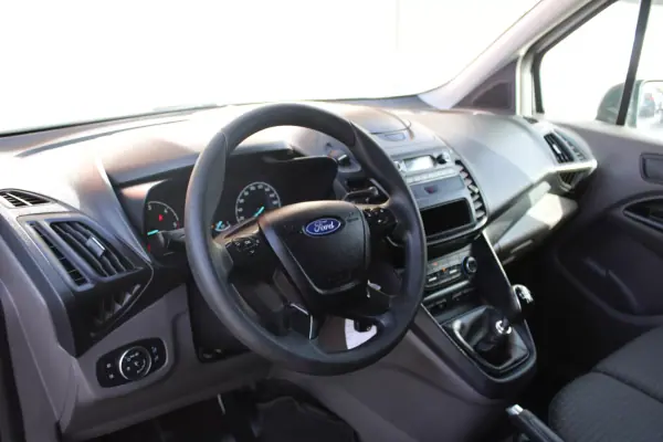 Ford Transit 2021 - 13490 EUR, 172000 km - AUTO.MOTO.pt - 172000km - foto 16 de 22