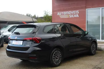 Fiat Tipo Station Wagon 2022 - 12990 EUR, 106000 km - AUTO.MOTO.pt - 106000km - foto 11 de 26