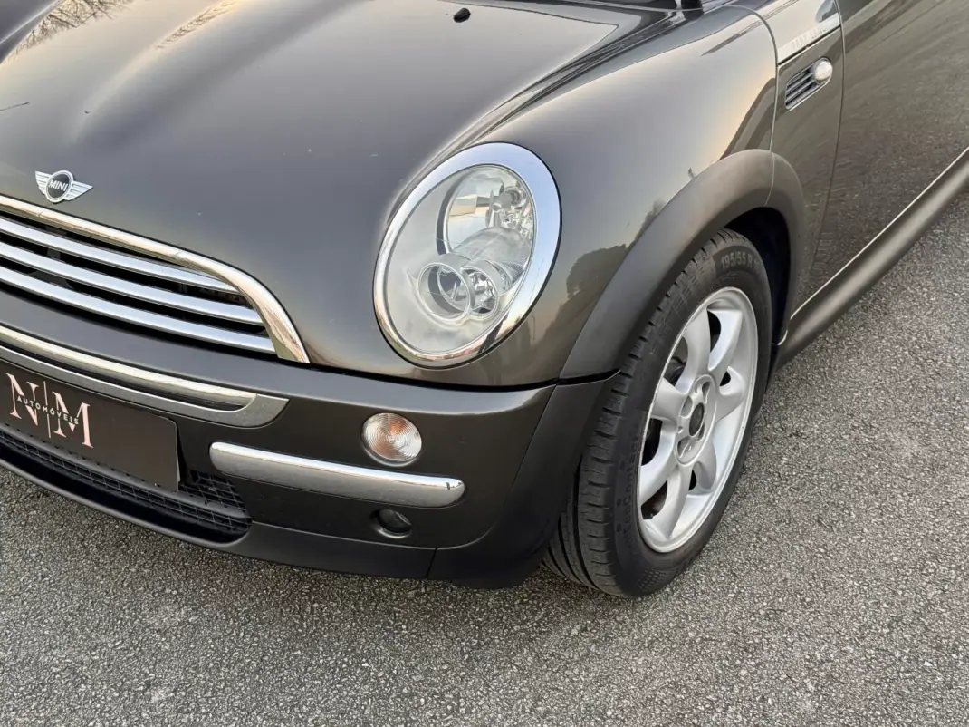 MINI 3 Portas 2006 - 6900 EUR, 160000 km - AUTO.MOTO.pt - 160000km - foto 11 de 26