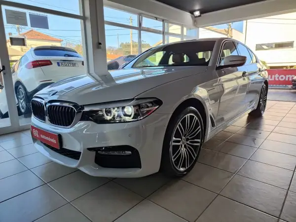 BMW 530e 2019 - 31500 EUR, 46900 km - AUTO.MOTO.pt - 46900km - foto 5 de 39