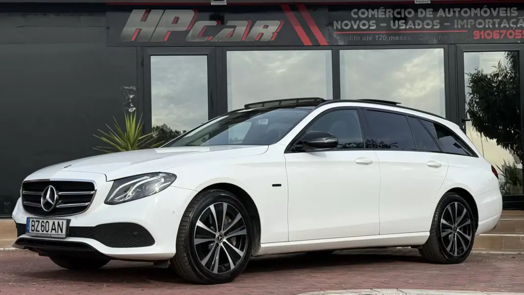 Mercedes-Benz E 300 2019 - 26990 EUR, 147000 km - AUTO.MOTO.pt - 147000km - foto 10 de 41