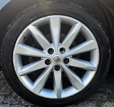 Renault Laguna Break 2009 - 7500 EUR, 225000 km - 225000km - foto 16 de 25