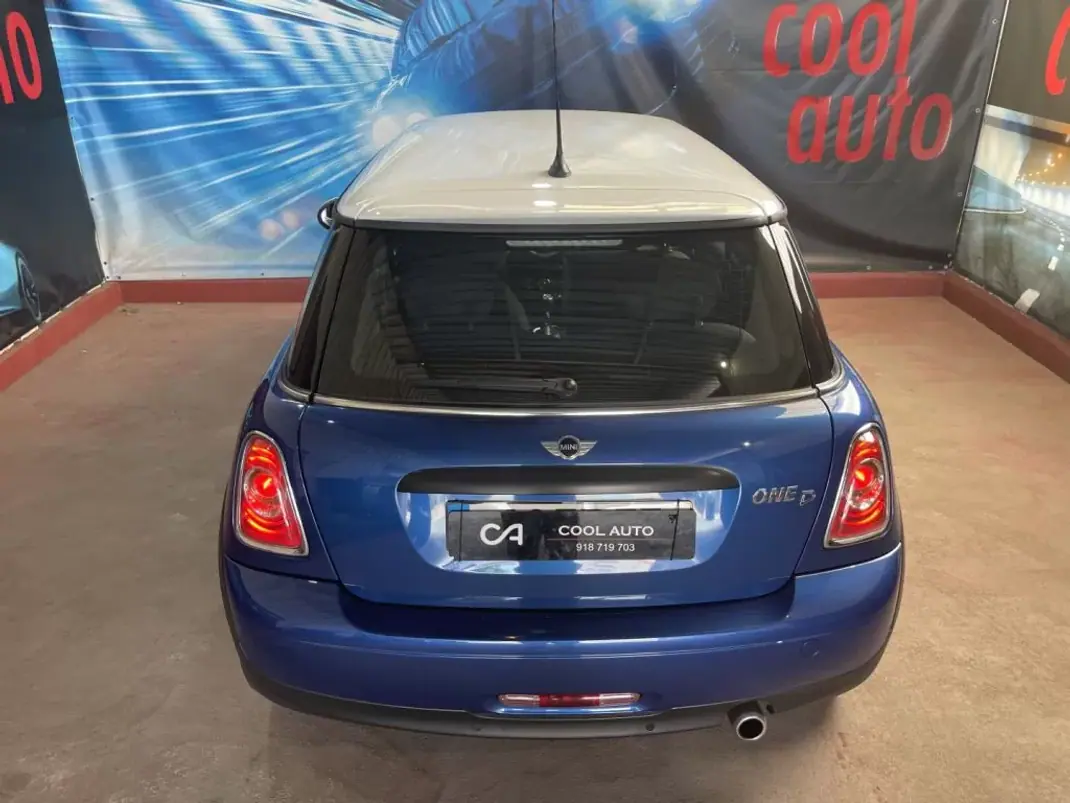 MINI One 2011 - 8500 EUR, 230000 km - AUTO.MOTO.pt - 230000km - foto 12 de 35