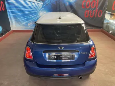 MINI One 2011 - 8500 EUR, 230000 km - AUTO.MOTO.pt - 230000km - foto 12 de 35