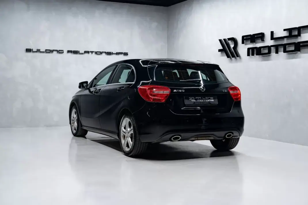 Mercedes-Benz A 180 2015 - 16950 EUR, 81000 km - AUTO.MOTO.pt - 81000km - foto 8 de 36